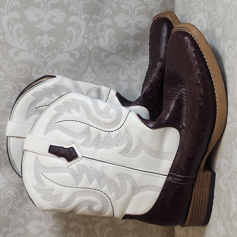 EUC Roper Dark Brown Faux Bumpy Ostrich Print and White Square Toe Cowboy Boots
